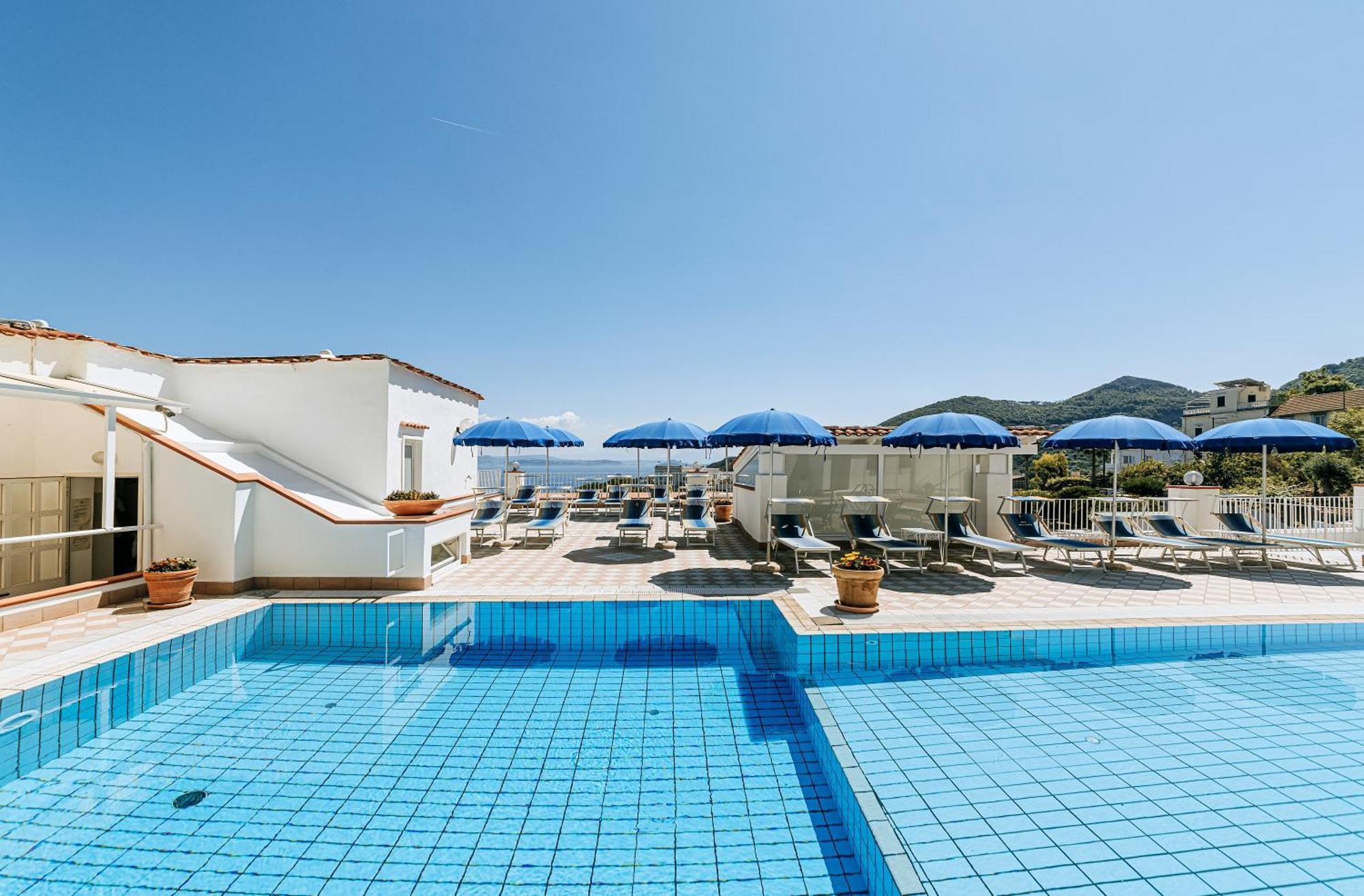 Hotel Villa D'Orta ايسكيا المظهر الخارجي الصورة
