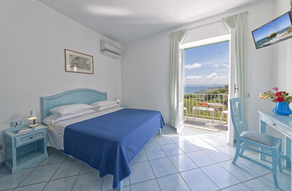 Hotel Villa D'Orta ايسكيا المظهر الخارجي الصورة